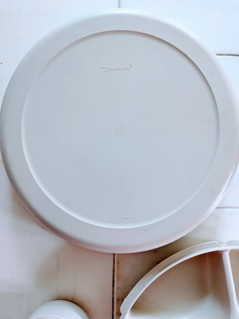 VTG Tupperware Divided Veggie Fruit Dip Serving Tray Almond 3 Pc #1665-2 USA